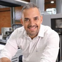 Lysandro Santana -Hellograf